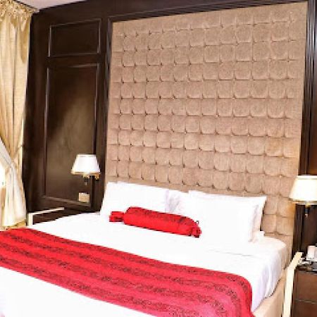Room In Lodge - Best Western Plus-Ibadan Ngoại thất bức ảnh