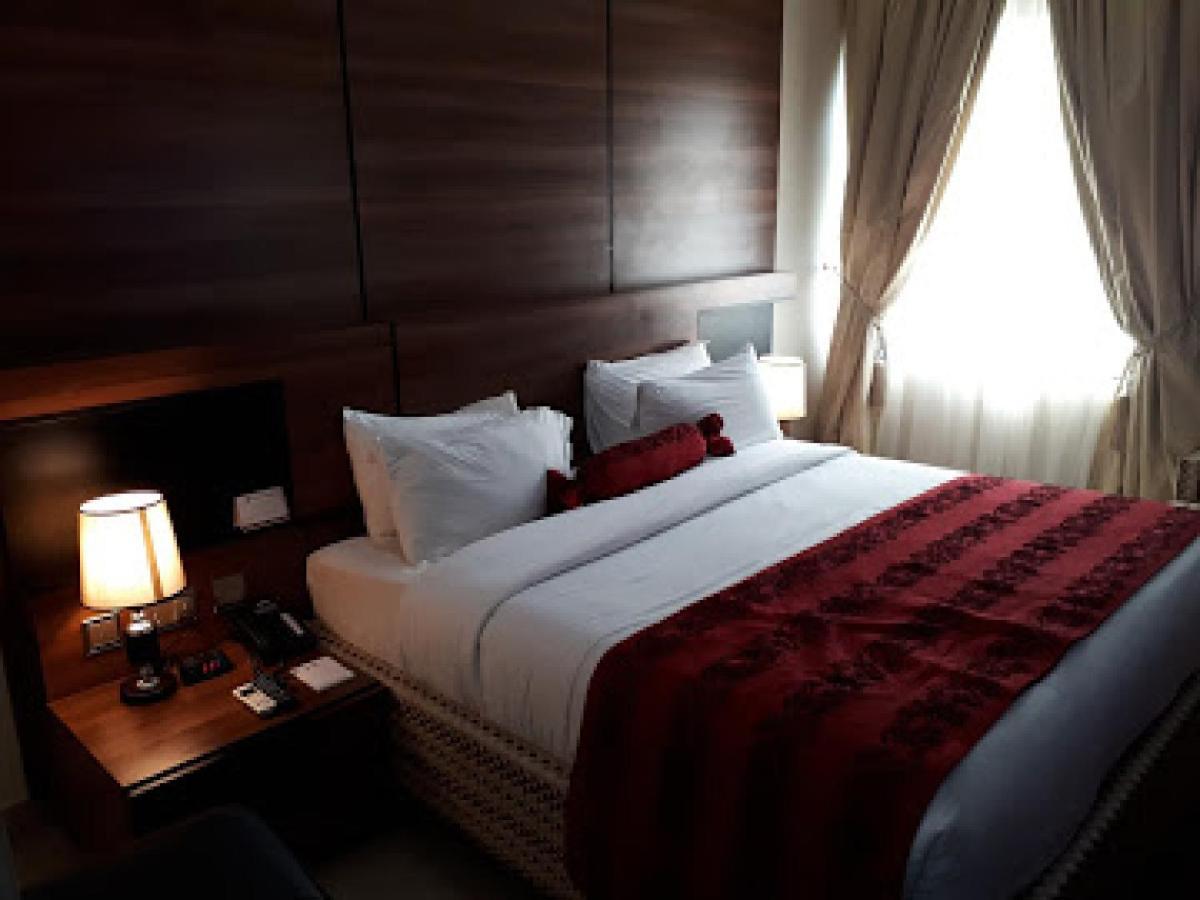 Room In Lodge - Best Western Plus-Ibadan Ngoại thất bức ảnh