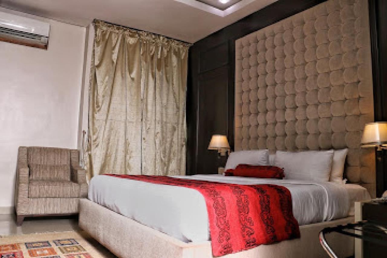 Room In Lodge - Best Western Plus-Ibadan Ngoại thất bức ảnh