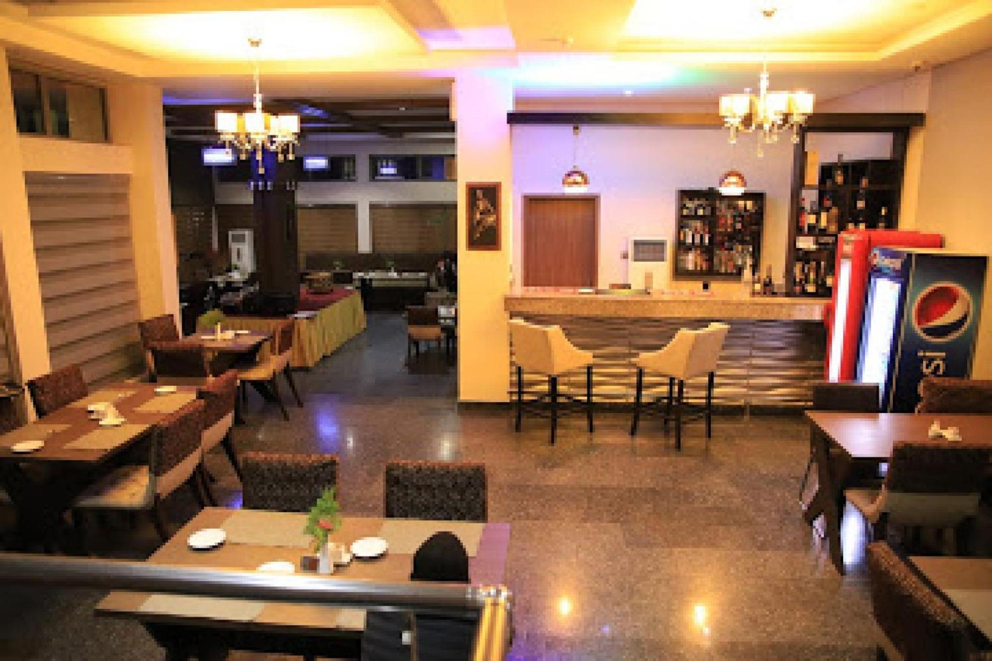 Room In Lodge - Best Western Plus-Ibadan Ngoại thất bức ảnh